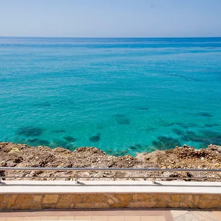 Centrico Apartamento Corona Playa Torrecilla * Nerja